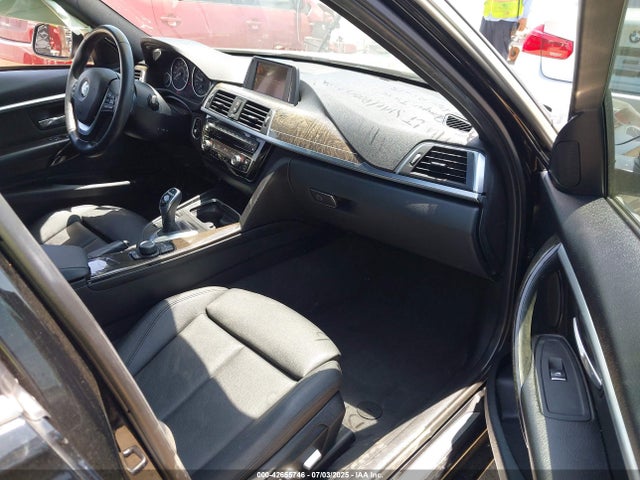 WBA8B9G55HNU51133 BMW 330I