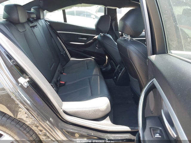 WBA8B9G55HNU51133 BMW 330I
