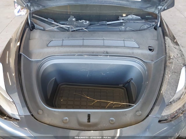 2024 TESLA MODEL Y 7SAYGDEE4RF013846 Photo 9