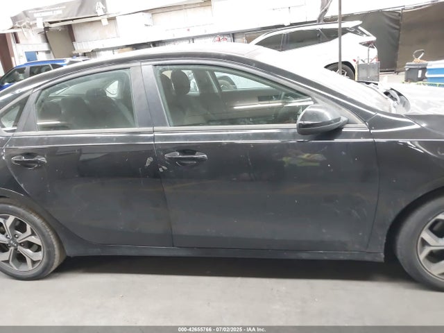 Aukcja sprzedaży 2021 Kia Forte Lxs, vin: 3KPF24AD7ME308700, numer aukcji: 42655766