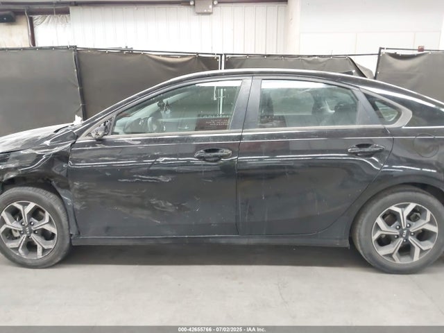Aukcja sprzedaży 2021 Kia Forte Lxs, vin: 3KPF24AD7ME308700, numer aukcji: 42655766
