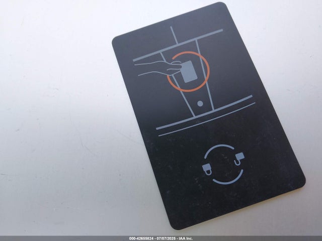 2025 TESLA MODEL 3 5YJ3E1EAXSF967631 Photo 10