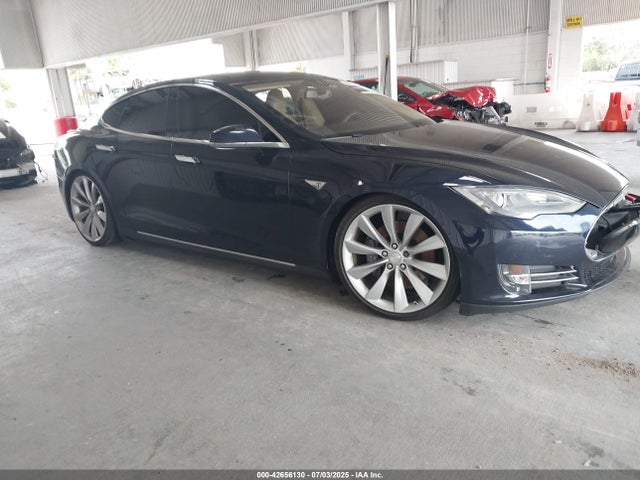 2014 TESLA MODEL S 5YJSA1H11EFP60357 Photo 0