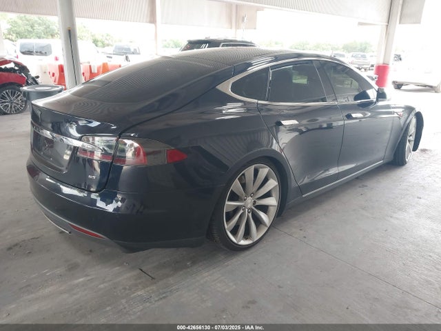 2014 TESLA MODEL S 5YJSA1H11EFP60357 Photo 3