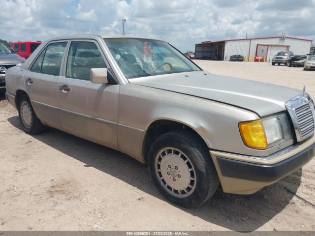 1992 MERCEDES-BENZ 300 WDBEA30D5NB703126