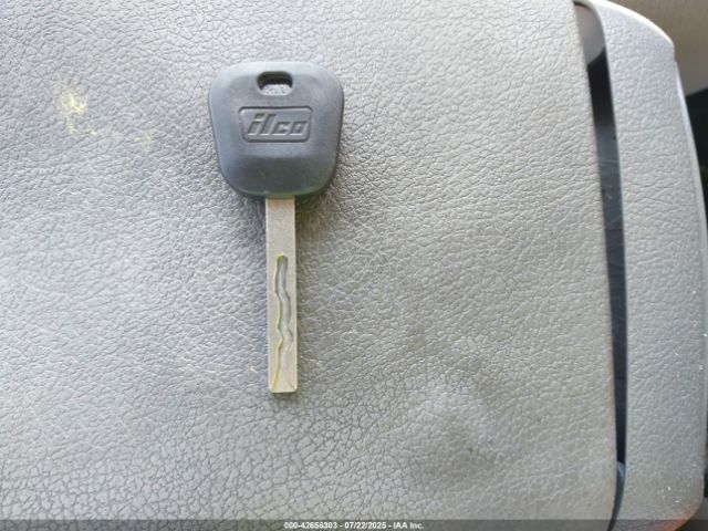 2017 CHEVROLET SILVERADO 1500 3GCUKREC7HG512803 Photo 10