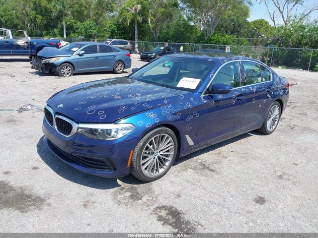 BMW 540I 2019 WBAJE5C51KBM76742 Image 2
