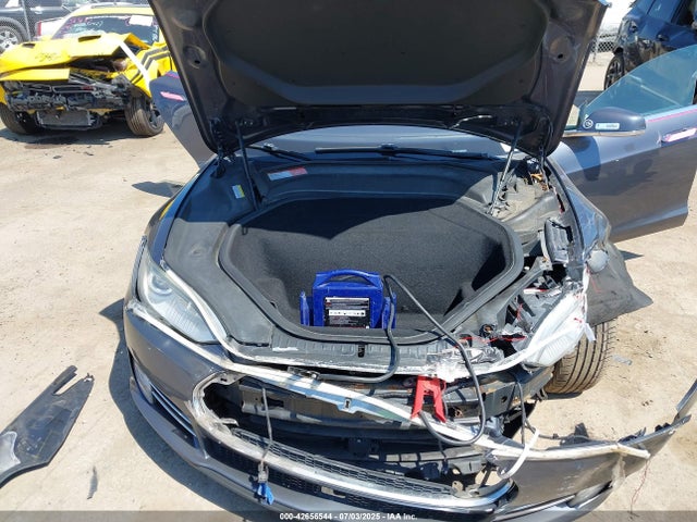 2014 TESLA MODEL S 5YJSA1H26EFP66437 Photo 9