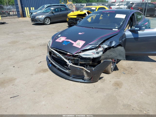 2014 TESLA MODEL S 5YJSA1H26EFP66437 Photo 5