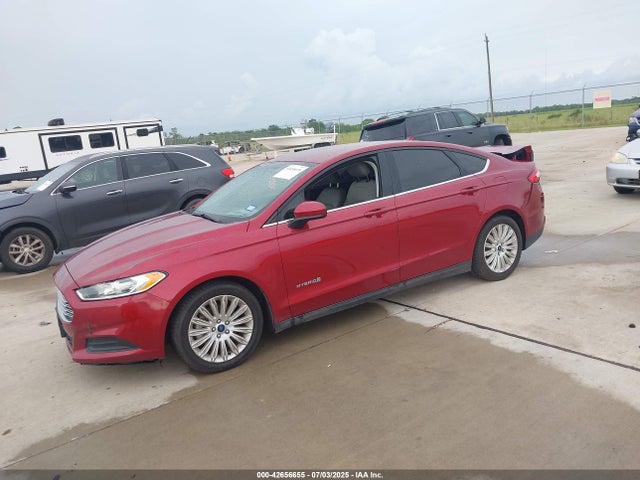 Ford 2016 2016 3FA6P0UU3GR405899 Image 2