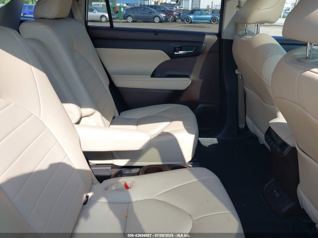 5TDHZRBH6NS172134 Toyota 2gr-fks