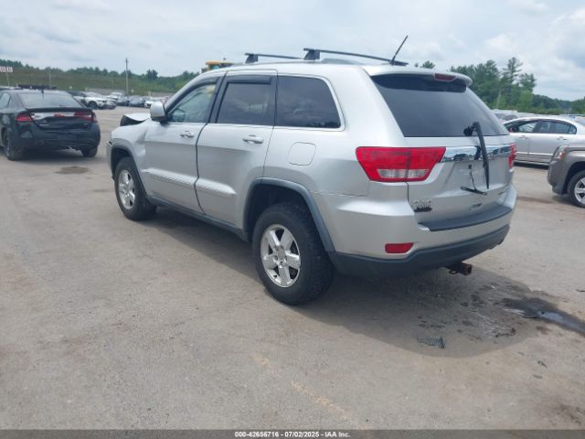 2011 JEEP GRAND CHEROKEE 1J4RR4GG3BC734683 Photo 2