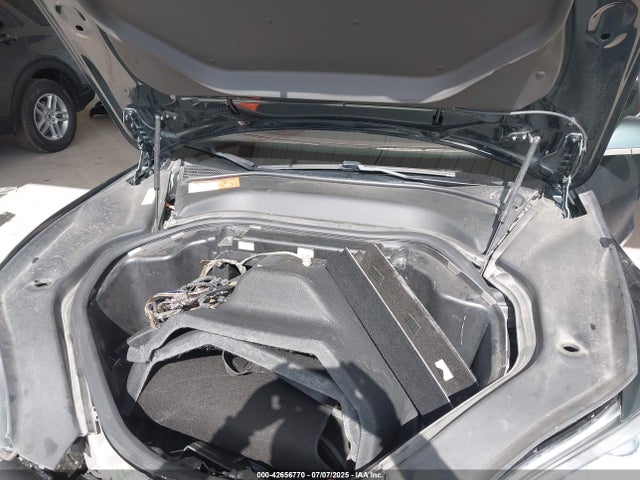 2014 TESLA MODEL S 5YJSA1H17EFP61240 Photo 9