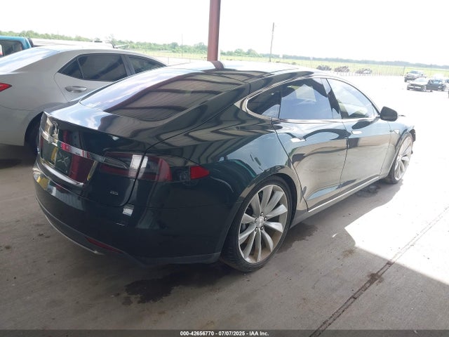 2014 TESLA MODEL S 5YJSA1H17EFP61240 Photo 3