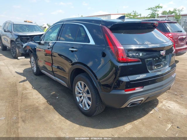 2020 CADILLAC XT4 1GYFZCR44LF018004 Photo 2