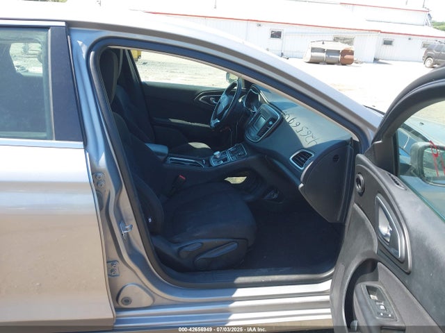 1C3CCCAB2FN542397 Chrysler 200