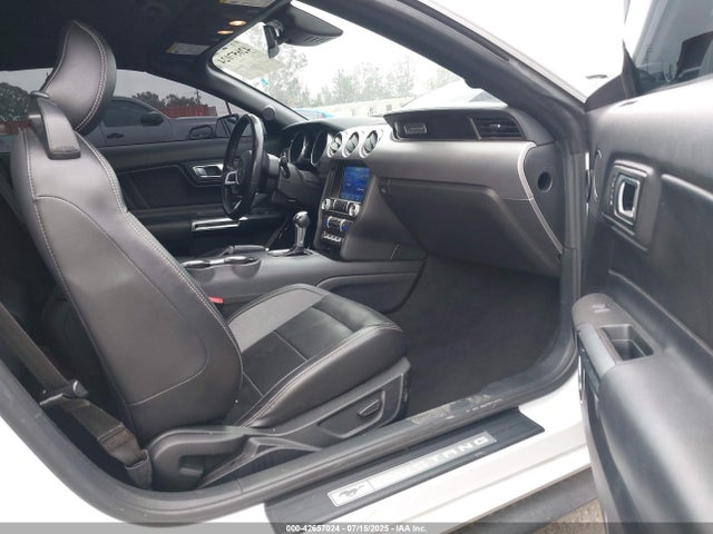 1FATP8UH9N5119995 Ford 4v