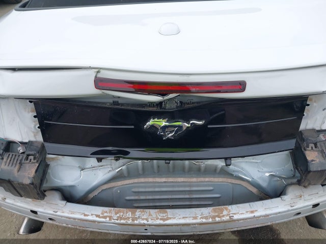1FATP8UH9N5119995 Ford 4v