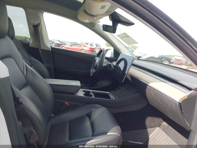 2022 TESLA MODEL Y 7SAYGDEE2NF394364 Photo 4