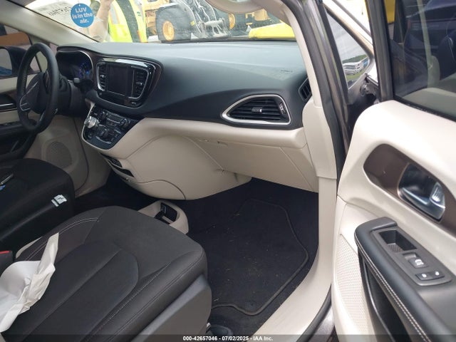 Продажа на аукционе авто 2022 Chrysler Voyager Lx, vin: 2C4RC1CG4NR223569, номер лота: 42657046