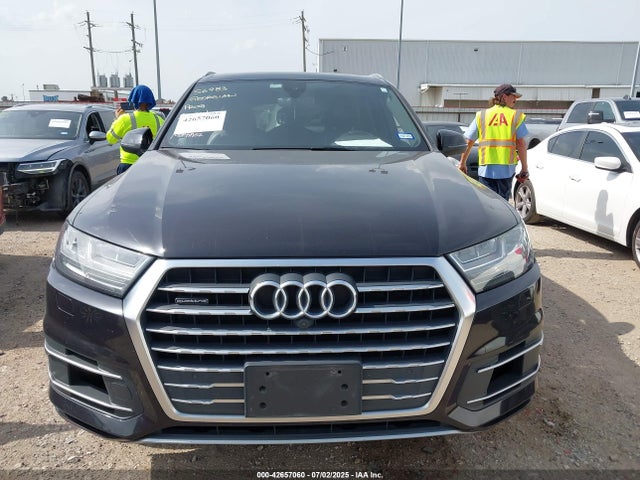 Audi Q7 2017 WA1LAAF72HD021810 Image 13