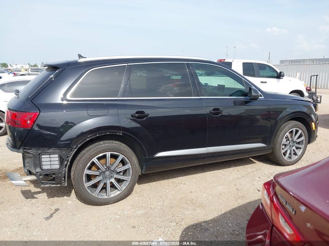 Audi Q7 2017 WA1LAAF72HD021810 Image 15