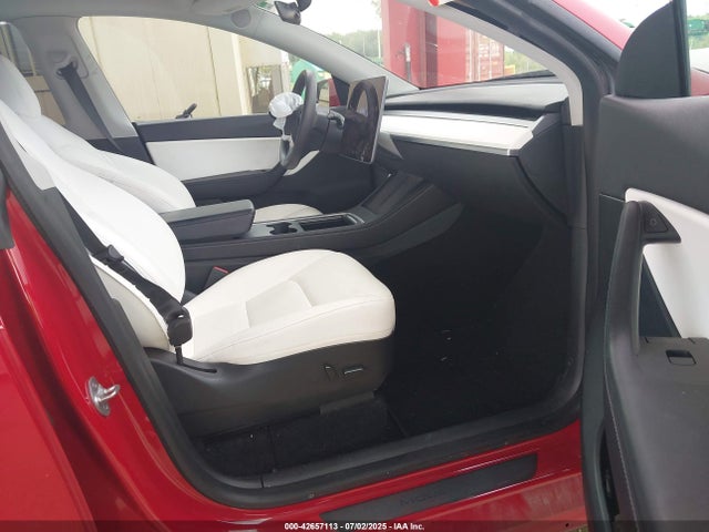 2021 TESLA MODEL Y 5YJYGDEE2MF304416 Photo 4