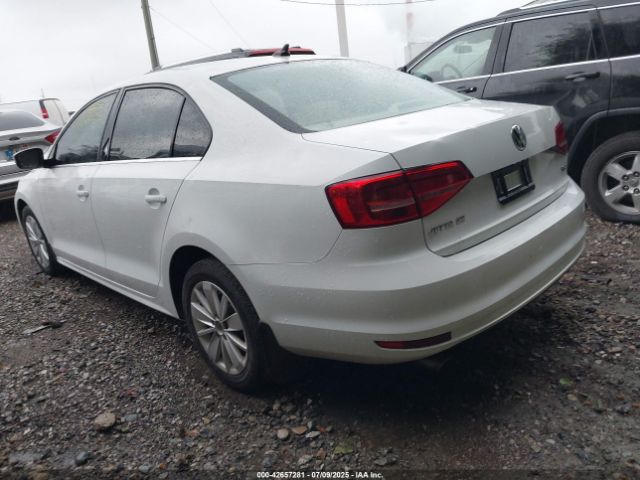 2015 VOLKSWAGEN JETTA 3VWD17AJ2FM309891 Photo 2