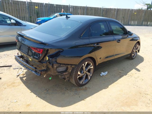 2022 AUDI A3 WAUHUDGYXNA095059 Photo 3