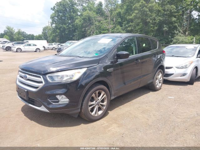 2019 FORD ESCAPE 1FMCU9GD8KUB75490 Photo 1