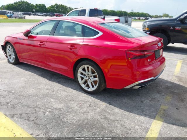 2024 AUDI A5 SPORTBACK WAUFACF54RA024480 Photo 2