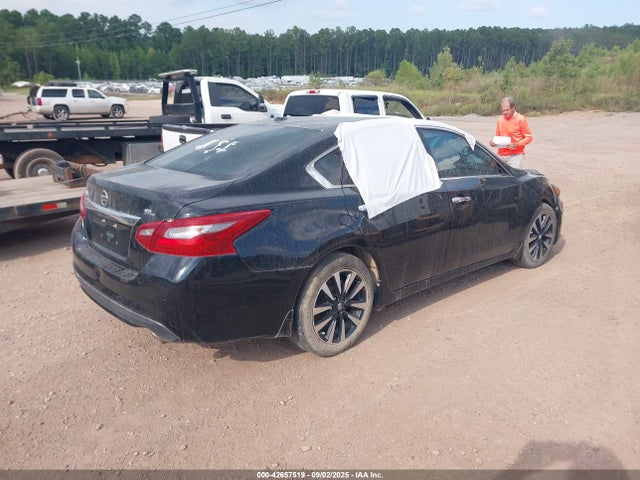 Nissan Altima 2018 1N4AL3AP0JC213450 Image 4