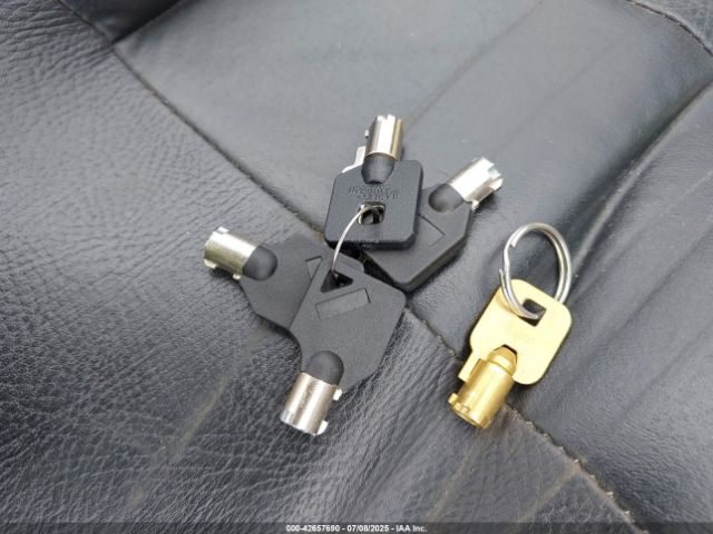 2018 HARLEY-DAVIDSON FLHX 1HD1KBC39JB650885 Photo 10