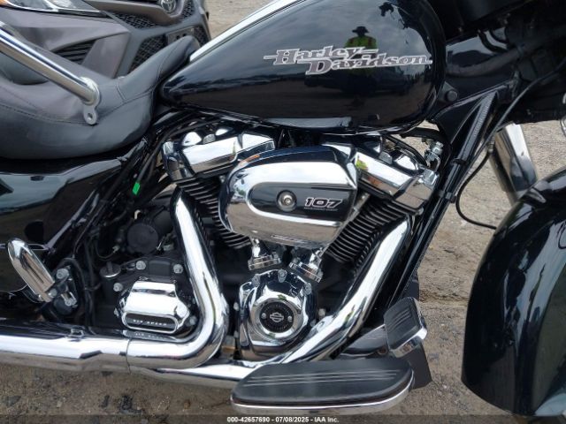 2018 HARLEY-DAVIDSON FLHX 1HD1KBC39JB650885 Photo 7