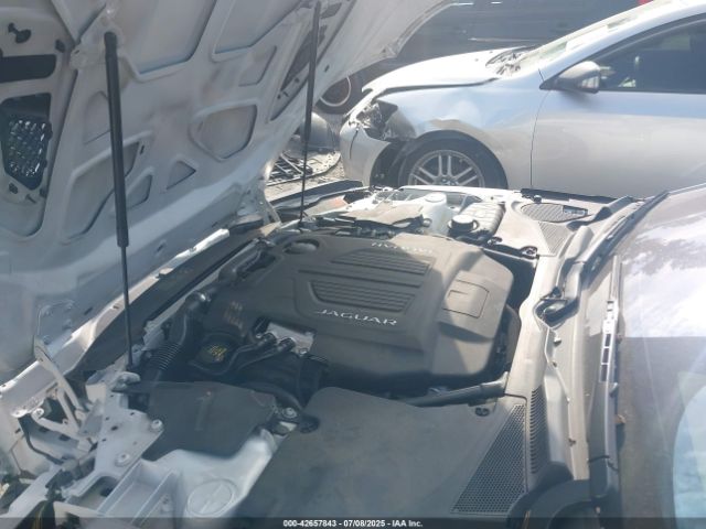 2017 JAGUAR F-TYPE SAJWJ6HL9HMK43451 Photo 9