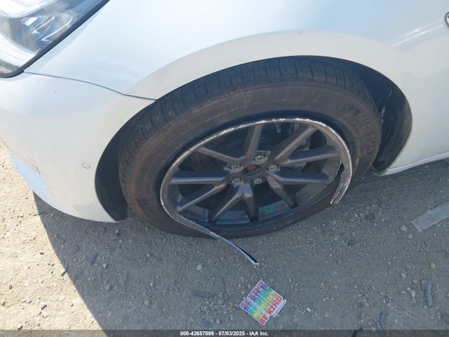 5YJ3E1EB1JF128376 Tesla MODEL 3