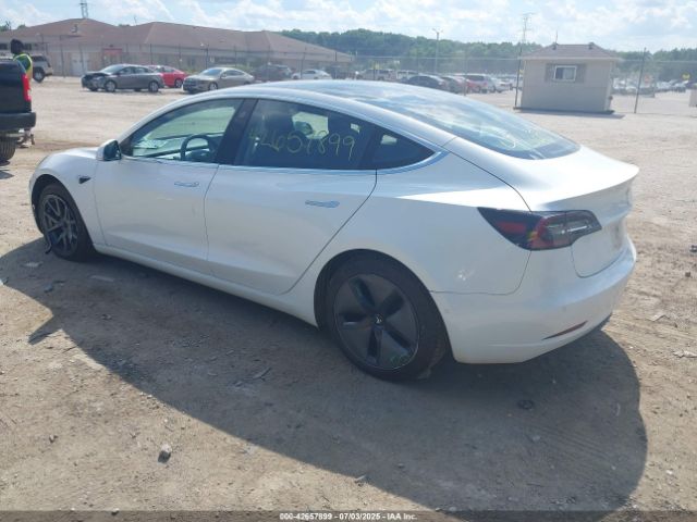 2018 TESLA MODEL 3 5YJ3E1EB1JF128376 Photo 2