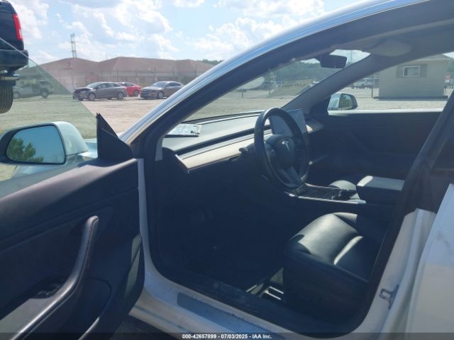 2018 TESLA MODEL 3 5YJ3E1EB1JF128376 Photo 4
