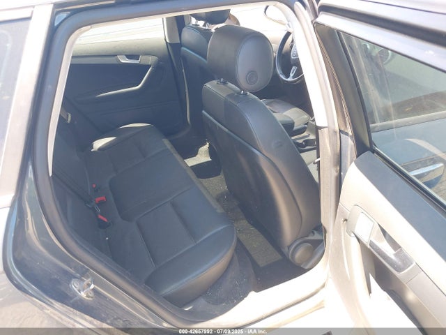 2011 AUDI A3 WAUBEAFM8BA033087 Photo 7