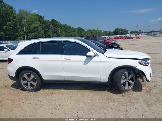W1N0G8DB4NV348117 Mercedes-Benz m274