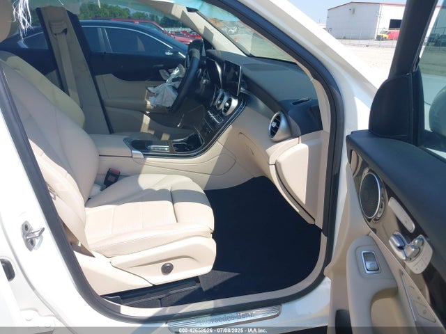 W1N0G8DB4NV348117 Mercedes-Benz m274