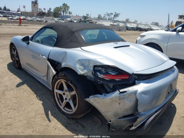 2017 PORSCHE 718 BOXSTER WP0CA2A80HS220216 Photo 2