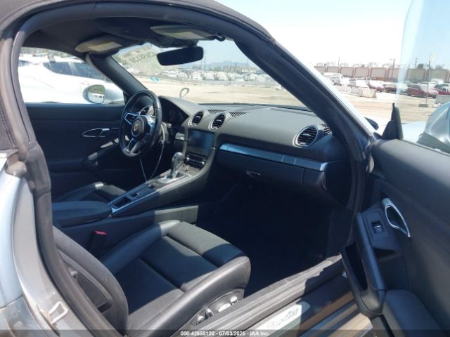 2017 PORSCHE 718 BOXSTER WP0CA2A80HS220216 Photo 4