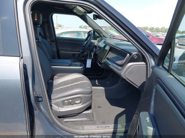 Rivian R1s 2023 7PDSGABA6PN024440 Image 5