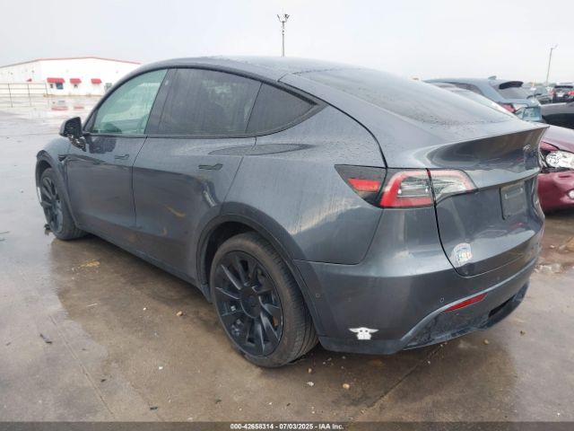 2022 TESLA MODEL Y 7SAYGDEE1NF480815 Photo 2