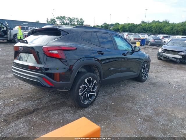 2025 CHEVROLET TRAX KL77LJEP8SC044926 Photo 3