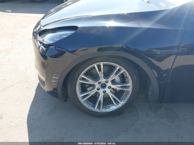 2023 TESLA MODEL Y 7SAYGAEE8PF637435 Photo 5