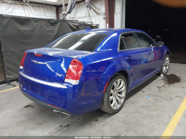 2C3CCAAG8JH275204 Chrysler 300