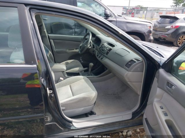 2004 TOYOTA CAMRY 4T1BE32K54U331323 Photo 4