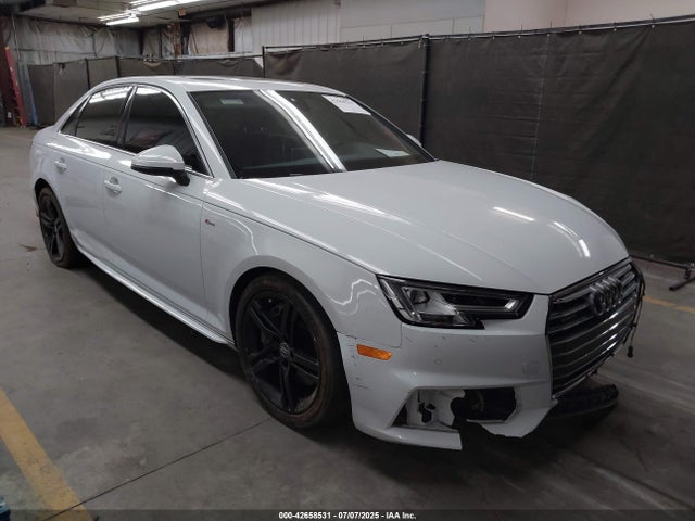 2017 AUDI A4 WAUENAF4XHN055655 Photo 0